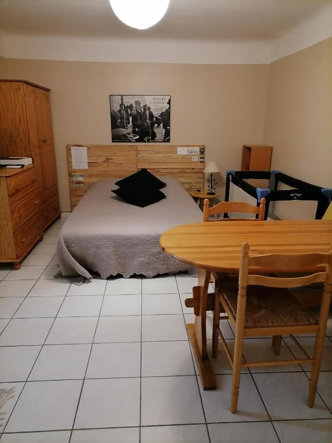 Beaucaire Studio Appartamento Esterno foto